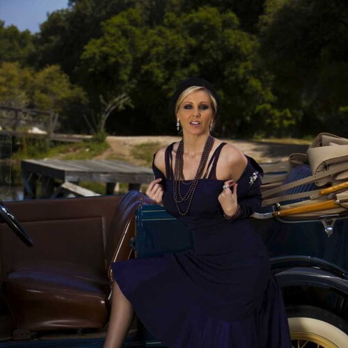 Julia Ann